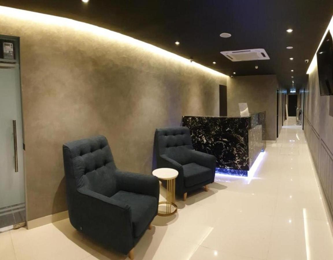 Suite Dreamz Hotel Banting Бантинг Экстерьер фото