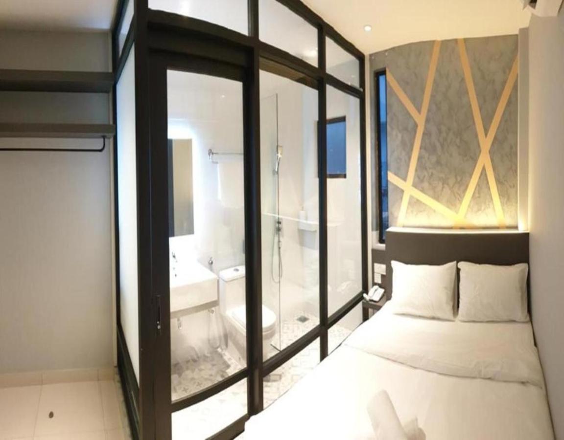 Suite Dreamz Hotel Banting Бантинг Экстерьер фото