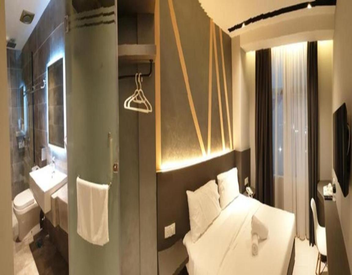 Suite Dreamz Hotel Banting Бантинг Экстерьер фото