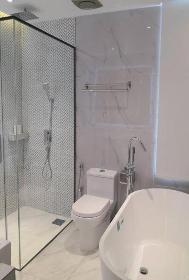 Suite Dreamz Hotel Banting Бантинг Экстерьер фото