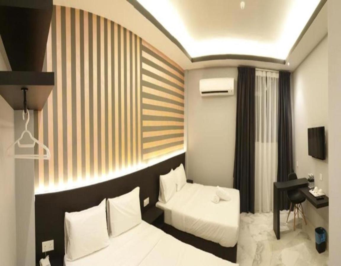 Suite Dreamz Hotel Banting Бантинг Экстерьер фото