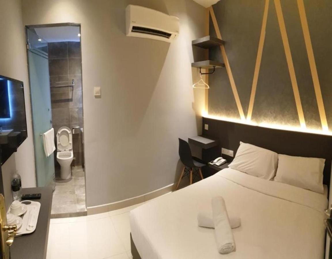 Suite Dreamz Hotel Banting Бантинг Экстерьер фото