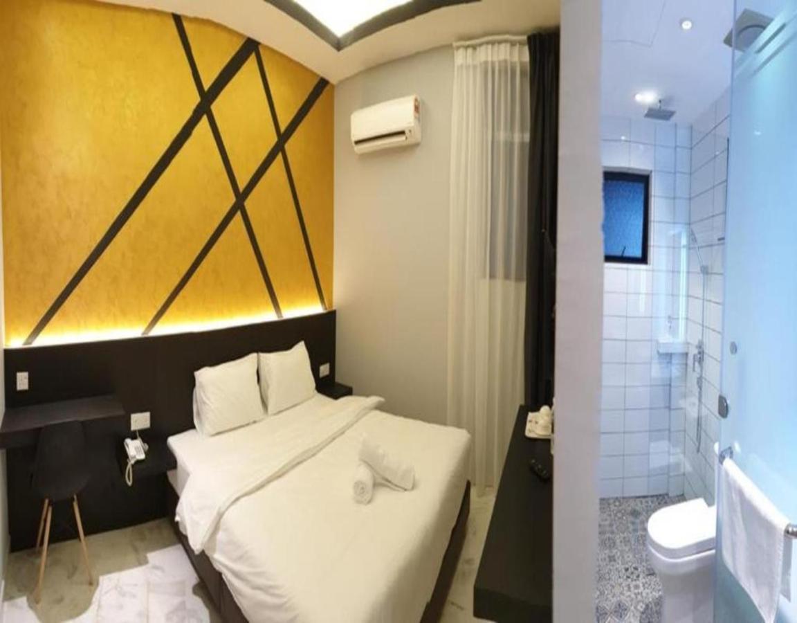 Suite Dreamz Hotel Banting Бантинг Экстерьер фото