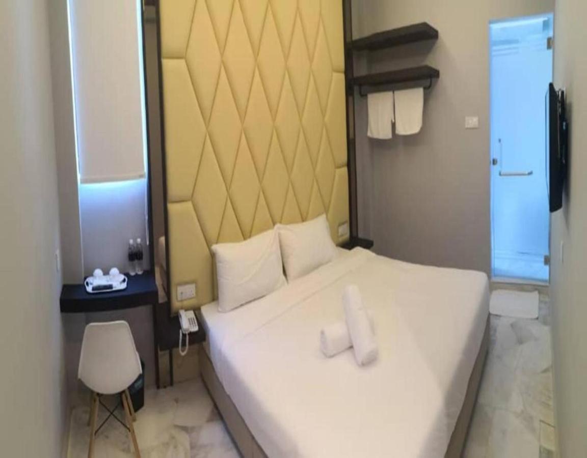 Suite Dreamz Hotel Banting Бантинг Экстерьер фото